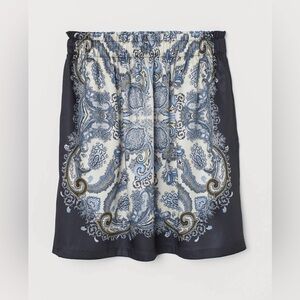 2/$20 - Blue Paisley Mini Skirt with Pockets & Elastic Waist - Loose  - by H & M